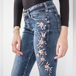 SILVER JEANS CO - Elyse Skinny